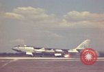 Standbild Boeing B-47 Stratojet Bomber Pinecastle Air Force Base Florida USA, 1957, aus Sekunde 48 historischem Filmmaterial Videoclip 65675022553