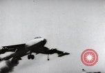 Standbild Boeing B-47 Stratojet Bomber Wichita Kansas USA, 1957, aus Sekunde 27 historischem Filmmaterial Videoclip 65675022554