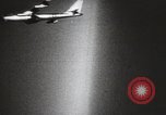 Standbild Boeing B-47 Stratojet Bomber Wichita Kansas USA, 1957, aus Sekunde 60 historischem Filmmaterial Videoclip 65675022554