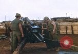 Standbild USA Soldaten Vietnam Khe Sanh, 1968, aus Sekunde 28 historischem Filmmaterial Videoclip 65675022555