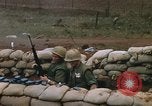 Standbild Vereinigten Staaten Marines Vietnam Khe Sanh, 1968, aus Sekunde 18 historischem Filmmaterial Videoclip 65675022558