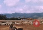 Standbild Vereinigten Staaten Marines Vietnam Khe Sanh, 1968, aus Sekunde 7 historischem Filmmaterial Videoclip 65675022559