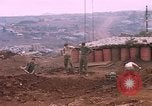 Standbild Vereinigten Staaten Marines Vietnam Khe Sanh, 1968, aus Sekunde 60 historischem Filmmaterial Videoclip 65675022559