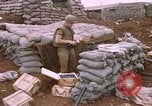 Standbild Vereinigten Staaten Marines Vietnam Khe Sanh, 1968, aus Sekunde 10 historischem Filmmaterial Videoclip 65675022560