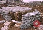 Standbild Vereinigten Staaten Marines Vietnam Khe Sanh, 1968, aus Sekunde 14 historischem Filmmaterial Videoclip 65675022560