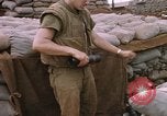 Standbild Vereinigten Staaten Marines Vietnam Khe Sanh, 1968, aus Sekunde 26 historischem Filmmaterial Videoclip 65675022560