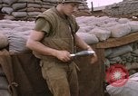 Standbild Vereinigten Staaten Marines Vietnam Khe Sanh, 1968, aus Sekunde 29 historischem Filmmaterial Videoclip 65675022560