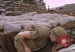 Standbild Vereinigten Staaten Marines Vietnam Khe Sanh, 1968, aus Sekunde 36 historischem Filmmaterial Videoclip 65675022560
