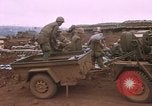 Standbild Vereinigten Staaten Marines Vietnam Khe Sanh, 1968, aus Sekunde 40 historischem Filmmaterial Videoclip 65675022560