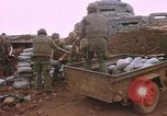 Standbild Vereinigten Staaten Marines Vietnam Khe Sanh, 1968, aus Sekunde 57 historischem Filmmaterial Videoclip 65675022560