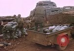 Standbild Vereinigten Staaten Marines Vietnam Khe Sanh, 1968, aus Sekunde 60 historischem Filmmaterial Videoclip 65675022560