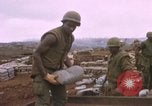 Standbild Vereinigten Staaten Marines Vietnam Khe Sanh, 1968, aus Sekunde 62 historischem Filmmaterial Videoclip 65675022560