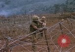 Standbild US-Marines in Khe Sanh Vietnam Khe Sanh, 1968, aus Sekunde 8 historischem Filmmaterial Videoclip 65675022561