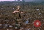 Standbild US-Marines in Khe Sanh Vietnam Khe Sanh, 1968, aus Sekunde 23 historischem Filmmaterial Videoclip 65675022561