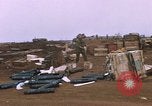 Standbild US-Marines in Khe Sanh Vietnam Khe Sanh, 1968, aus Sekunde 38 historischem Filmmaterial Videoclip 65675022561