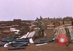 Standbild US-Marines in Khe Sanh Vietnam Khe Sanh, 1968, aus Sekunde 54 historischem Filmmaterial Videoclip 65675022561