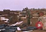Standbild US-Marines in Khe Sanh Vietnam Khe Sanh, 1968, aus Sekunde 56 historischem Filmmaterial Videoclip 65675022561