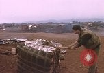 Standbild United States Marine Vietnam Khe Sanh, 1968, aus Sekunde 8 historischem Filmmaterial Videoclip 65675022562