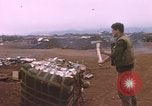 Standbild United States Marine Vietnam Khe Sanh, 1968, aus Sekunde 9 historischem Filmmaterial Videoclip 65675022562