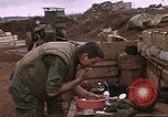 Standbild United States Marine Vietnam Khe Sanh, 1968, aus Sekunde 20 historischem Filmmaterial Videoclip 65675022562
