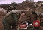 Standbild United States Marine Vietnam Khe Sanh, 1968, aus Sekunde 21 historischem Filmmaterial Videoclip 65675022562