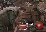 Standbild United States Marine Vietnam Khe Sanh, 1968, aus Sekunde 26 historischem Filmmaterial Videoclip 65675022562