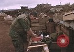 Standbild United States Marine Vietnam Khe Sanh, 1968, aus Sekunde 33 historischem Filmmaterial Videoclip 65675022562