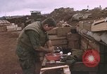 Standbild United States Marine Vietnam Khe Sanh, 1968, aus Sekunde 35 historischem Filmmaterial Videoclip 65675022562