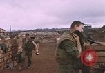 Standbild United States Marine Vietnam Khe Sanh, 1968, aus Sekunde 54 historischem Filmmaterial Videoclip 65675022562