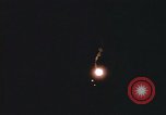 Standbild Flares Vietnam Khe Sanh, 1968, aus Sekunde 38 historischem Filmmaterial Videoclip 65675022563