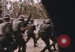 Standbild Vietcong Angriffe Saigon Vietnam, 1968, aus Sekunde 20 historischem Filmmaterial Videoclip 65675022565