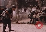 Standbild Vietcong Angriffe Saigon Vietnam, 1968, aus Sekunde 59 historischem Filmmaterial Videoclip 65675022565