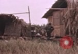 Standbild Viet Cong Angriffe Saigon Vietnam, 1968, aus Sekunde 49 historischem Filmmaterial Videoclip 65675022566