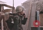 Standbild Viet Cong Angriffe Saigon Vietnam, 1968, aus Sekunde 61 historischem Filmmaterial Videoclip 65675022566