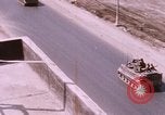 Standbild Vietcong Angriff Saigon Vietnam, 1968, aus Sekunde 15 historischem Filmmaterial Videoclip 65675022567
