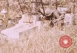 Standbild Vietcong Angriff Saigon Vietnam, 1968, aus Sekunde 28 historischem Filmmaterial Videoclip 65675022568