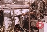 Standbild Vietcong Angriff Saigon Vietnam, 1968, aus Sekunde 36 historischem Filmmaterial Videoclip 65675022568