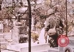 Standbild Vietcong Angriff Saigon Vietnam, 1968, aus Sekunde 62 historischem Filmmaterial Videoclip 65675022568