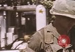 Standbild Vietcong Angriff Saigon Vietnam, 1968, aus Sekunde 25 historischem Filmmaterial Videoclip 65675022569