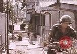 Standbild Vietcong Angriff Saigon Vietnam, 1968, aus Sekunde 34 historischem Filmmaterial Videoclip 65675022569