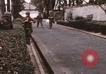 Standbild Vietcong Angriff Saigon Vietnam, 1968, aus Sekunde 42 historischem Filmmaterial Videoclip 65675022569