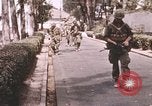 Standbild Vietcong Angriff Saigon Vietnam, 1968, aus Sekunde 55 historischem Filmmaterial Videoclip 65675022569