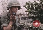 Standbild Vietcong Angriff Saigon Vietnam, 1968, aus Sekunde 60 historischem Filmmaterial Videoclip 65675022569