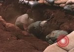 Standbild United States Marine Corps Khe Sanh Vietnam, 1968, aus Sekunde 7 historischem Filmmaterial Videoclip 65675022592