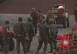 Standbild United States Marine Corps Khe Sanh Vietnam, 1968, aus Sekunde 54 historischem Filmmaterial Videoclip 65675022593