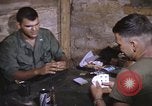 Standbild Vereinigten Staaten Marines Corps Khe Sanh Vietnam, 1968, aus Sekunde 44 historischem Filmmaterial Videoclip 65675022596