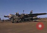 Standbild Vereinigten Staaten Marines Corps Khe Sanh Vietnam, 1968, aus Sekunde 16 historischem Filmmaterial Videoclip 65675022597