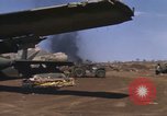 Standbild Vereinigten Staaten Marines Corps Khe Sanh Vietnam, 1968, aus Sekunde 39 historischem Filmmaterial Videoclip 65675022597