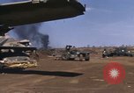 Standbild Vereinigten Staaten Marines Corps Khe Sanh Vietnam, 1968, aus Sekunde 46 historischem Filmmaterial Videoclip 65675022597