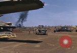 Standbild Vereinigten Staaten Marines Corps Khe Sanh Vietnam, 1968, aus Sekunde 56 historischem Filmmaterial Videoclip 65675022597